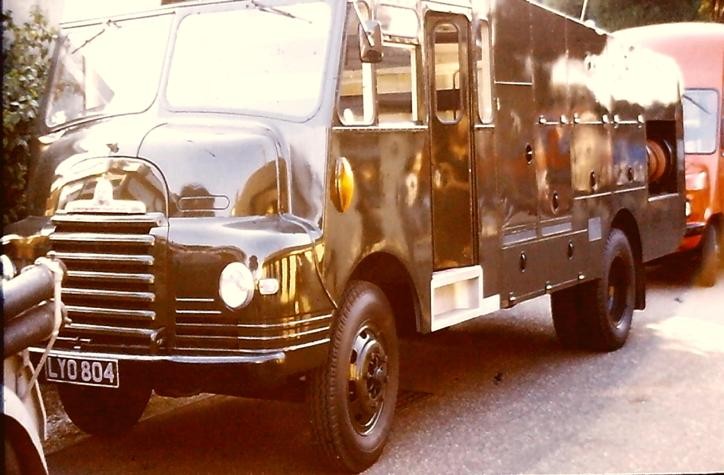 LYO804 Bedford S Green Goddess 