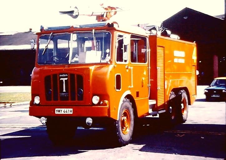 YMY441H Thornycroft Nubian/Dennis ACT MoD