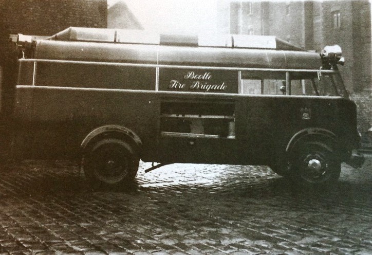  EM6210 Commer QX Miles ET Bootle