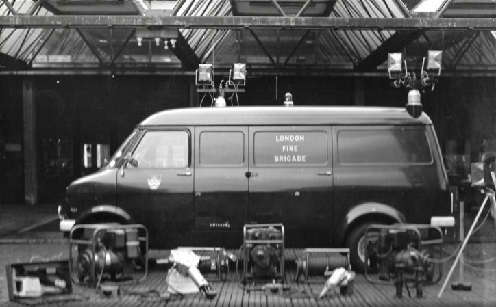 Bedford CF FELU London TLO100M
