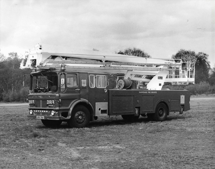 Leyland Beaver/Carmichael SS65 HP 
