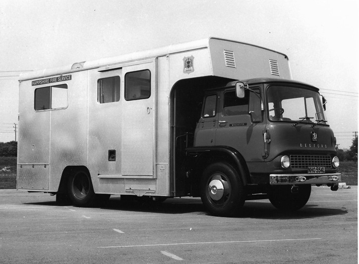 NHO554L Bedford TK/HFS canteen van Hants Fire Serv