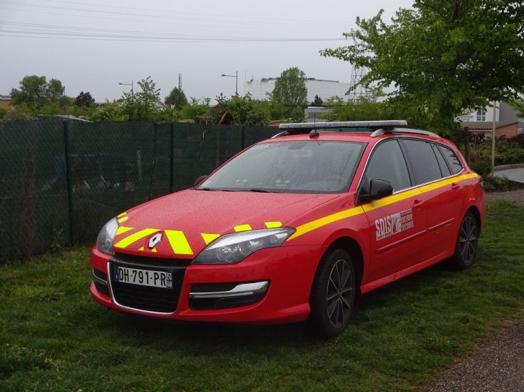 Renault - Officer Car 1