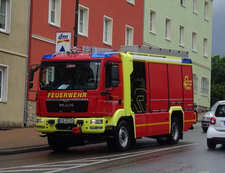 MAN - Rosenbauer Pumper - Rescue