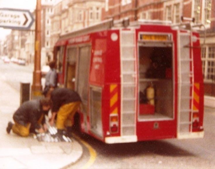 Mercedes Charterway DCU London SC JYE99xN