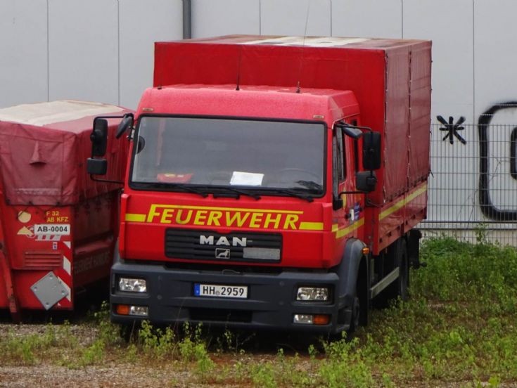 MAN - Transport truck