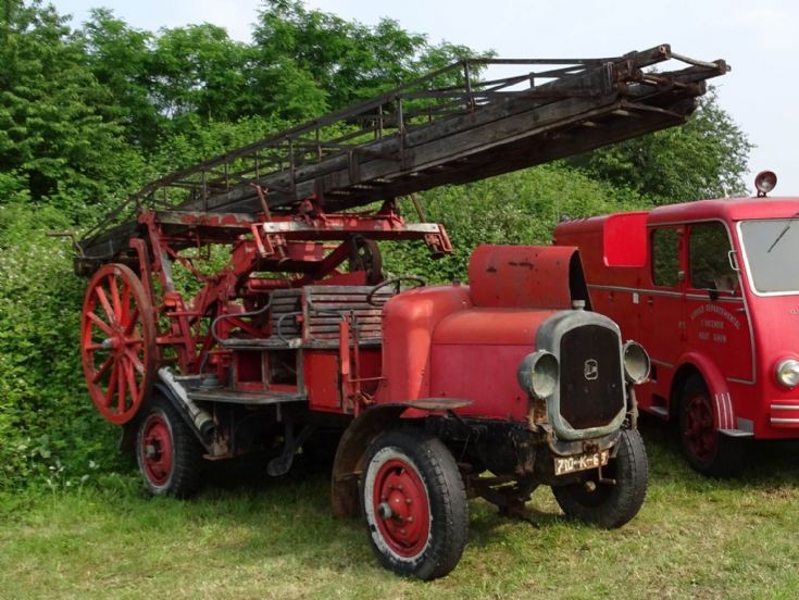 Delahaye Escape Ladder Gugumus 