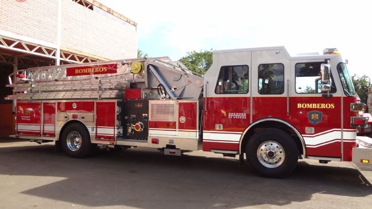 Fire Ladder Truck  Spartan
