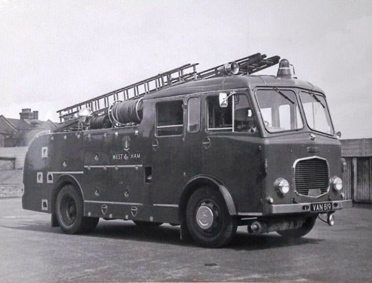 Dennis F26 dual purpose West Ham FB VAN819