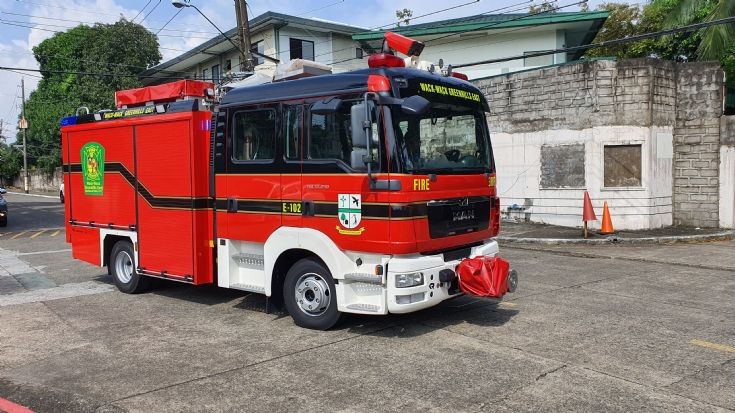 Rosenbauer CL TLF 2400 of Barangay Wack-Wack Green