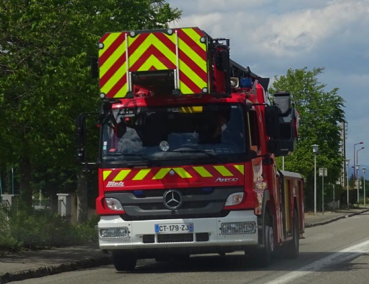 MB-Metz TTL24