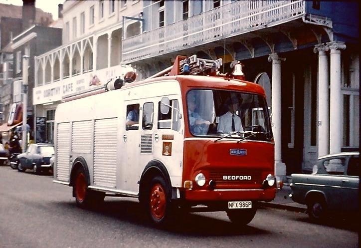 NFX986P Bedford TK HCBA WrL Dorset