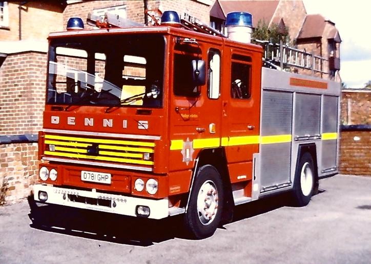 D781GHP Dennis SS WrL Warwickshire