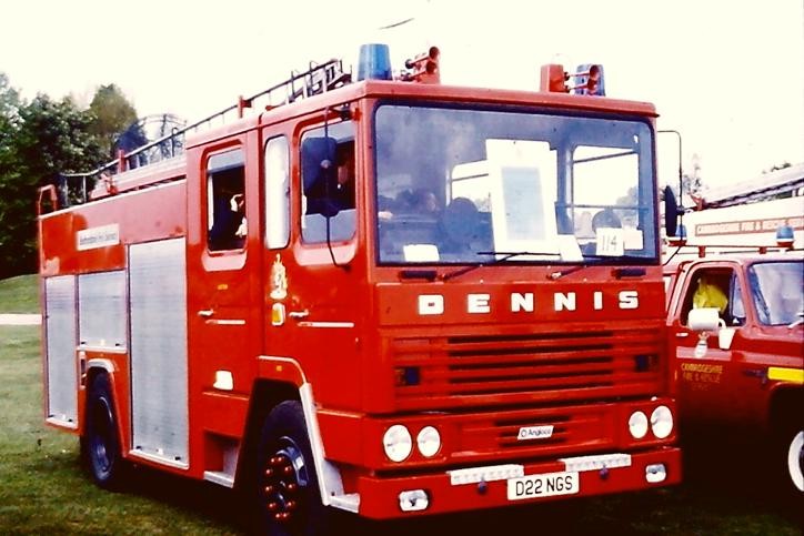 D22NGS Dennis SS Angloco WrL Beds