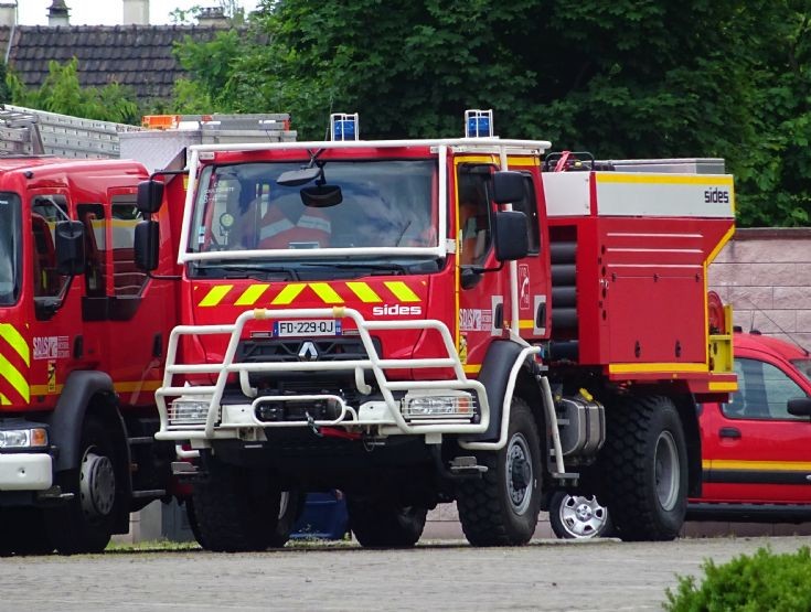 Renault-Sides CCF Bushfire pump