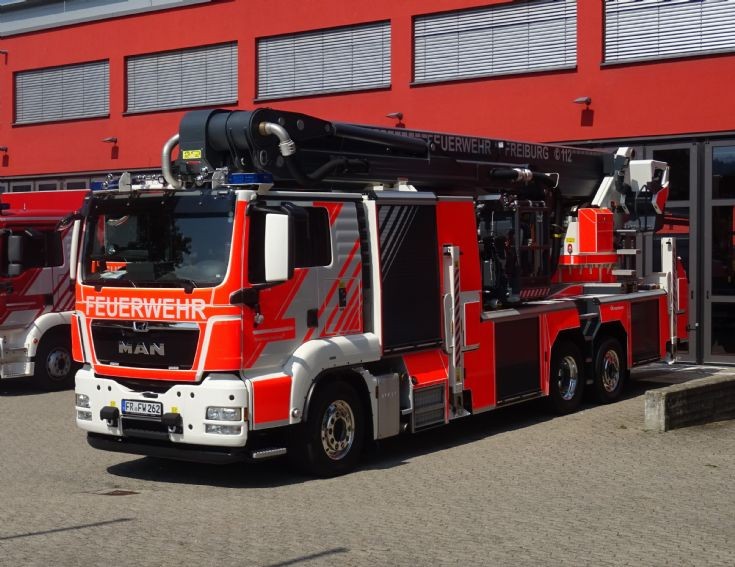 MAN-Rosenbauer Skylift 40
