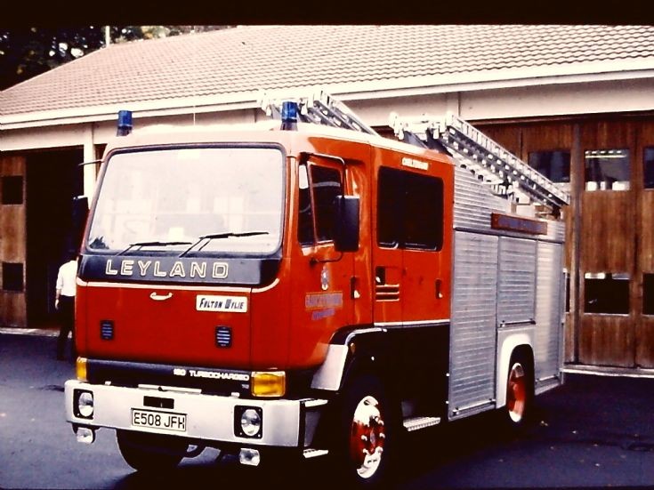 Leyland Freighter F&W WrL Gloucs E508JFH