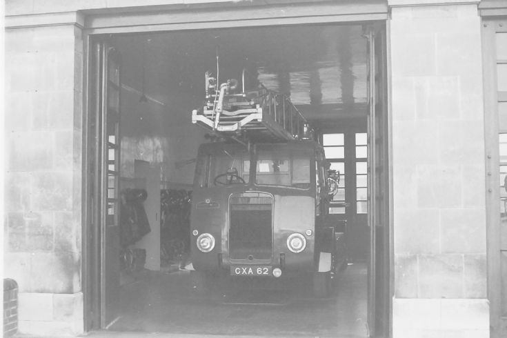 GXA62 NFS Leyland/Merryweather TL