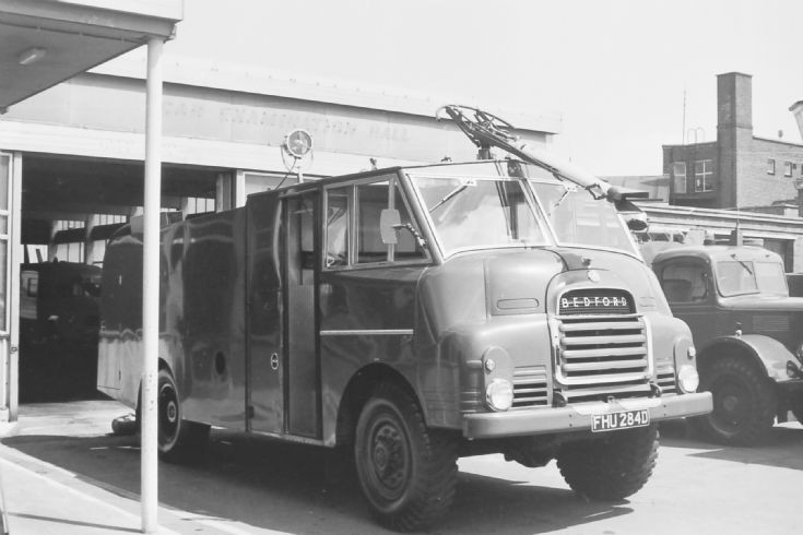 Bedford Pyrene foam tender FHU284D