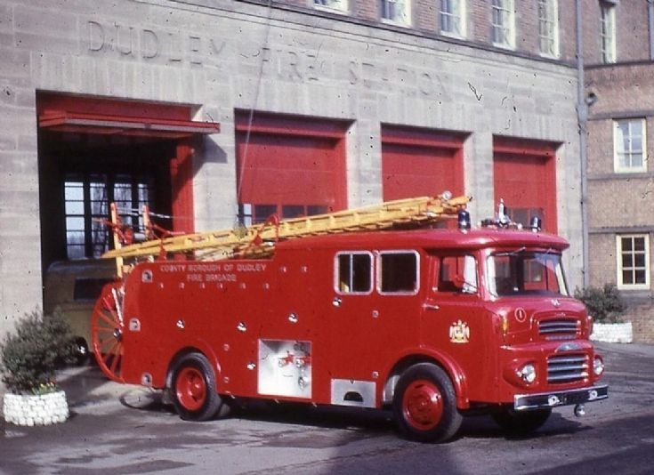 Dudley Leyland Super Comet escape LFD838E