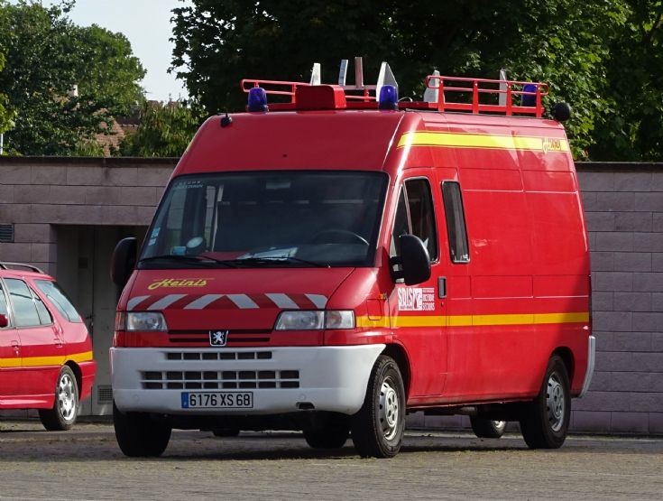 Peugeot Heinis - Small Alarm Van