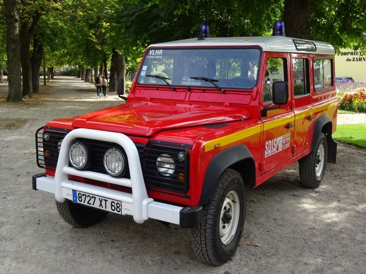 Land Rover - Mountain Rescue
