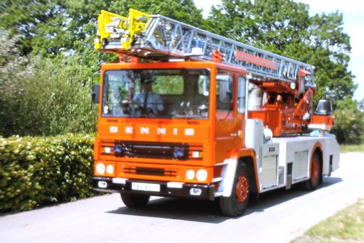 FBV831Y DENNIS DF133/Magirus TL LANCS