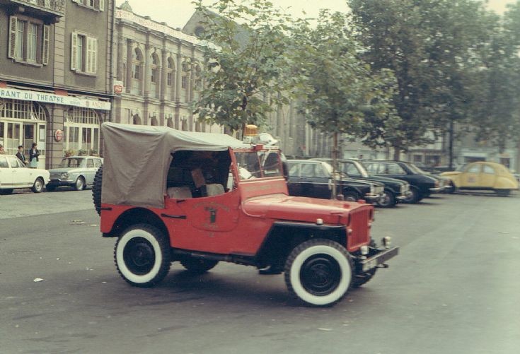 Jeep - Off road command car