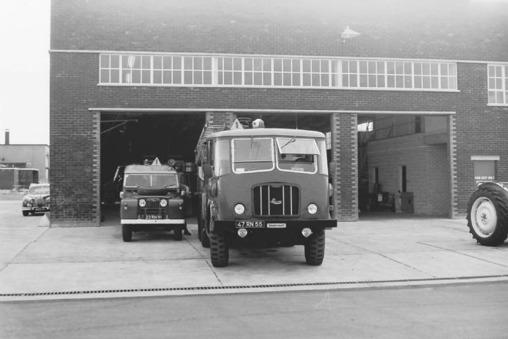 Thornycroft /Sun crash tender and Land Rover
