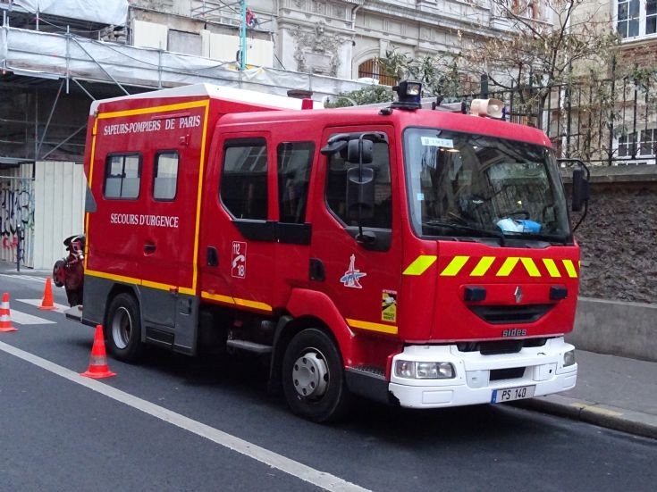 Renault - Sides Light Pump-Ambulance