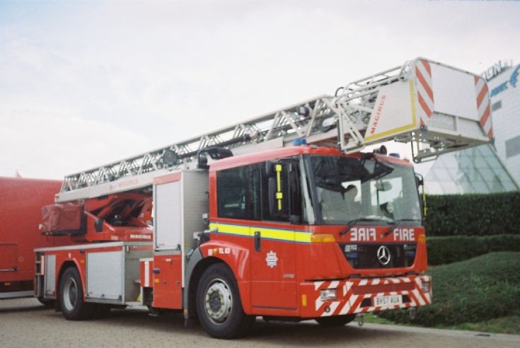 MB Econic/GBFire/ Magirus TL BV57AUA London