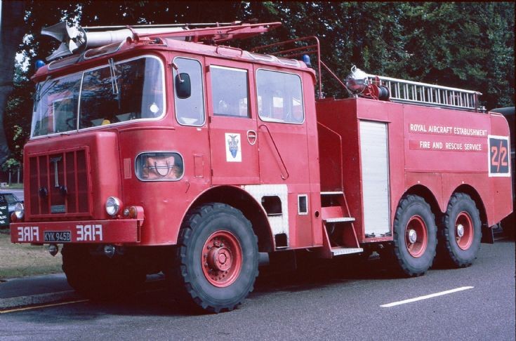 Thornycroft Nubian Major KYK945D at Farnborough 