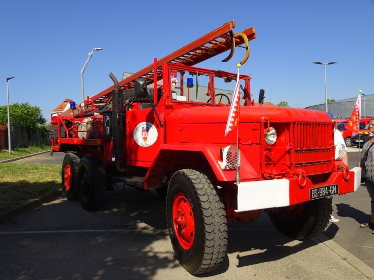 Mack 6x6 Bush Fire Unit 