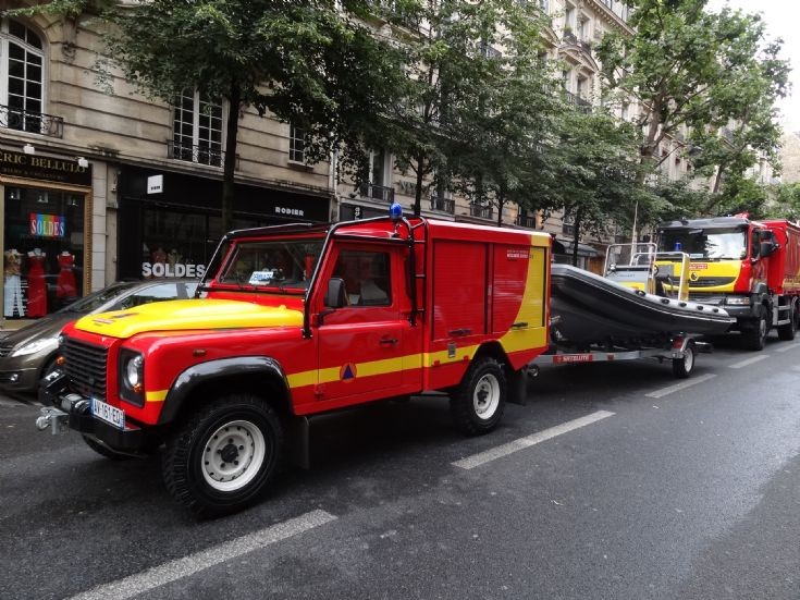 Land Rover Off Road Rescue unit