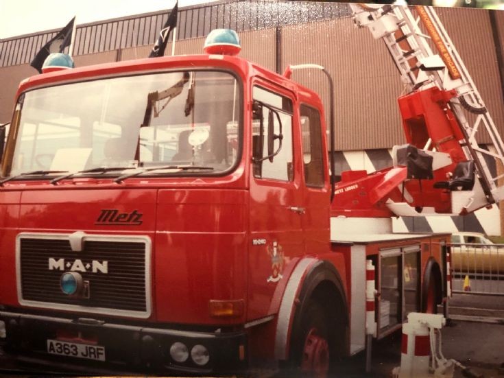 MAN16-240/Angloco/Metz TL Staffs A363JRF