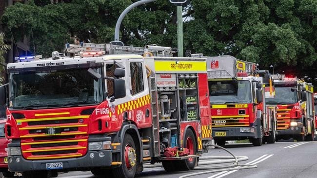Blaze erupts in Wetherill Park 
