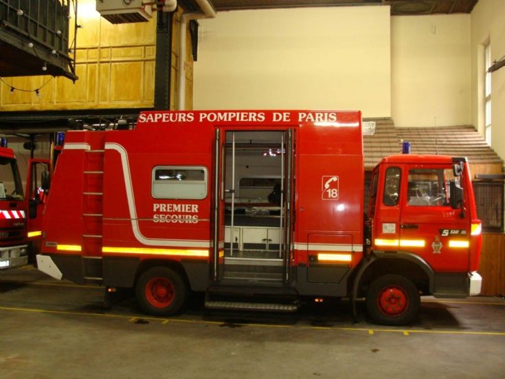 Renault-Sides PS Pump-Ambulance