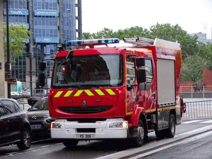 Renault - Sides Light Pump-Ambulance