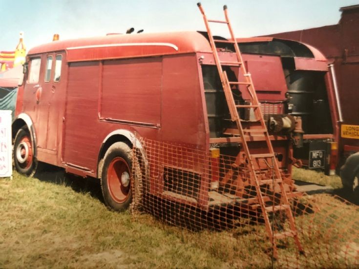 MFO813 AEC Carmichael pump Berkshire 3 BBL