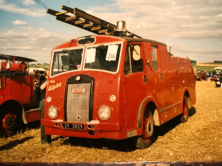 Dennis F8 Ulster P ZV3826 N Ireland