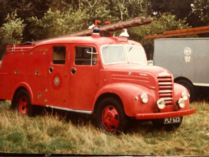 PLF623 Ford Thames 500E Wadham P/FoT