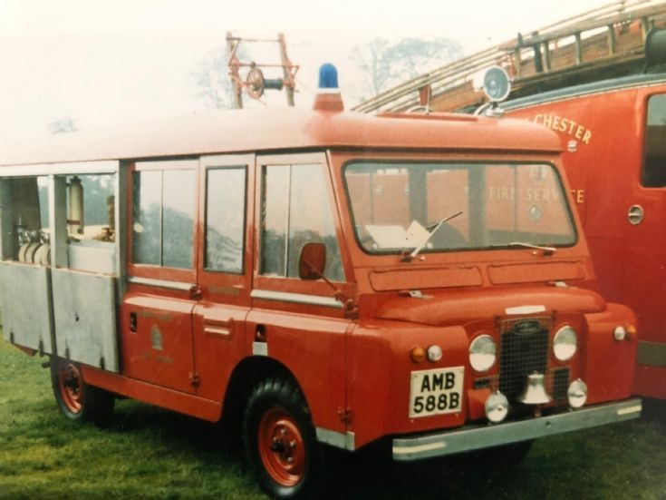 AMB588B Land Rover 2A 109 FC/Carm Redwing L4T Ches