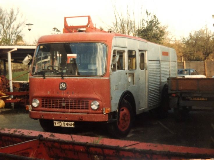 YYD846H Bedford TK/HCBA WrT Somerset