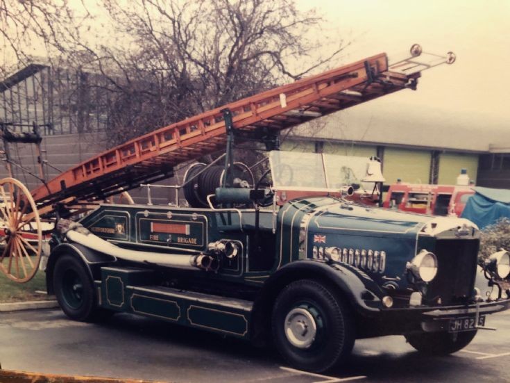 Dennis D3 PE Letchworth JH8235