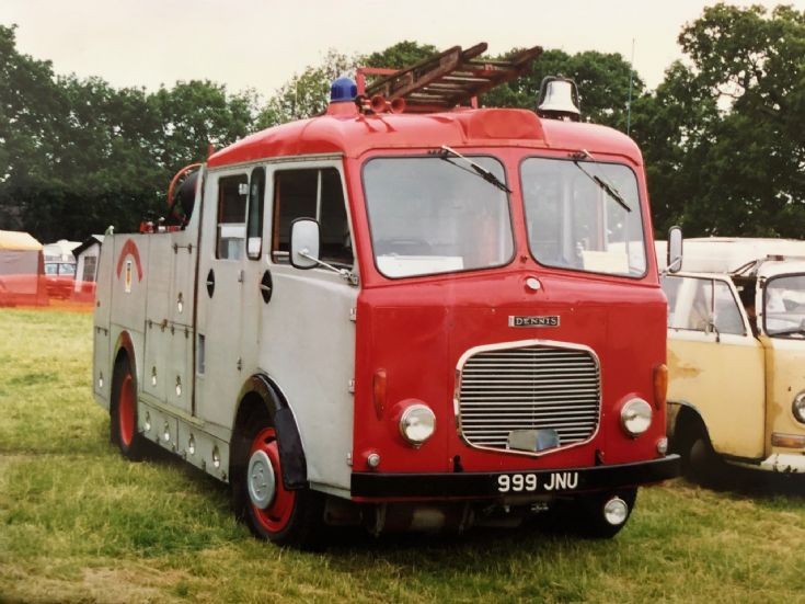 999JNU Dennis F26 pump Derbyshire