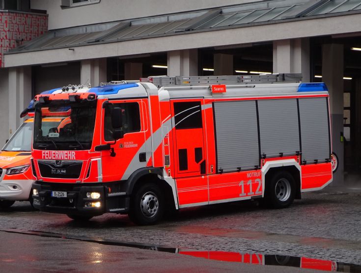 MAN-Rosenbauer LHF 20/12 Rescue Pump