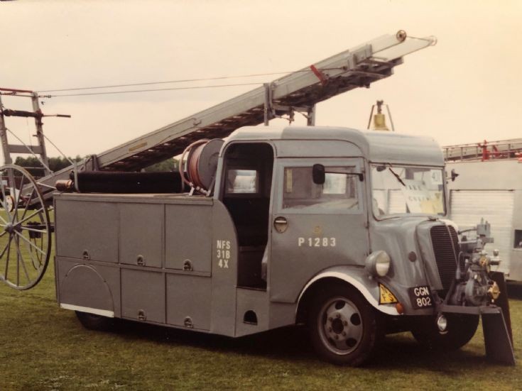 GGN802 Fordson7v escape carrier 