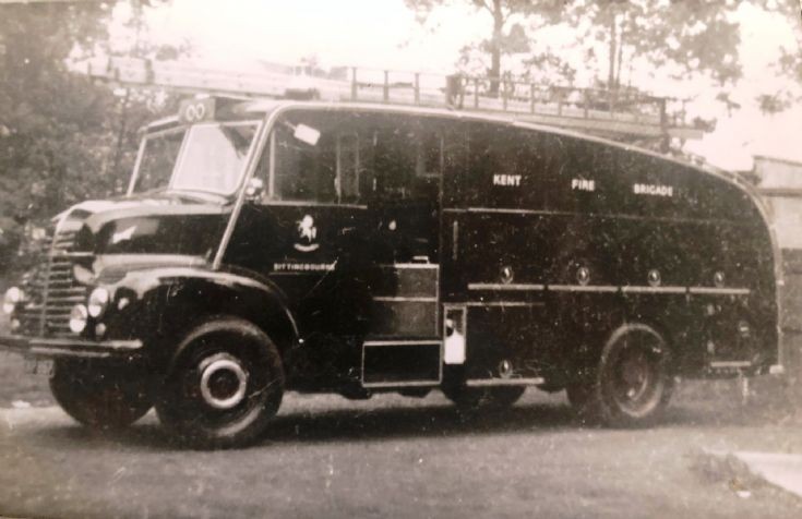 OKP857 Leyland Comet Kenex PL Kent