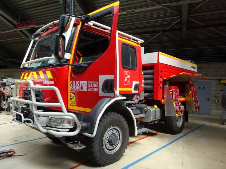 Renault Sides - Brush Fire CCF4000