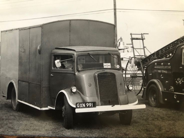 GXN991 Fordson 7v hoselayer NFS then W Sussex